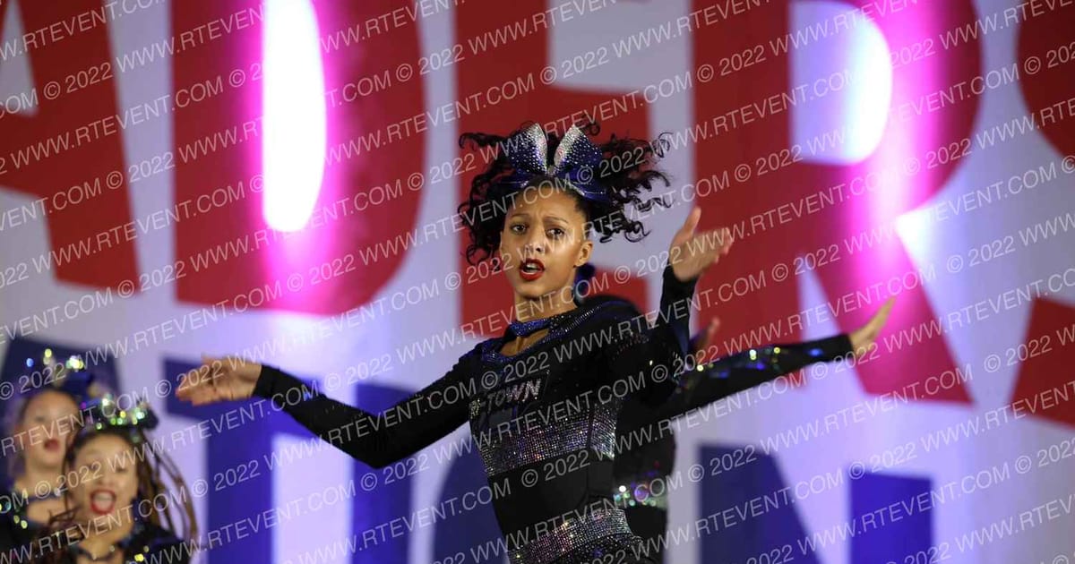 Tri-Town Competitive Cheerleading Black Ice · NCA Oaks Classic