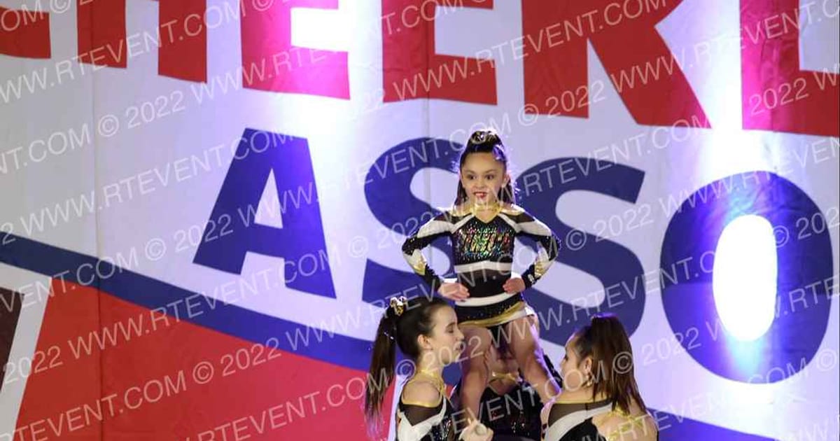 Upper Moreland Cheerleading Association Vicious · NCA Oaks Classic