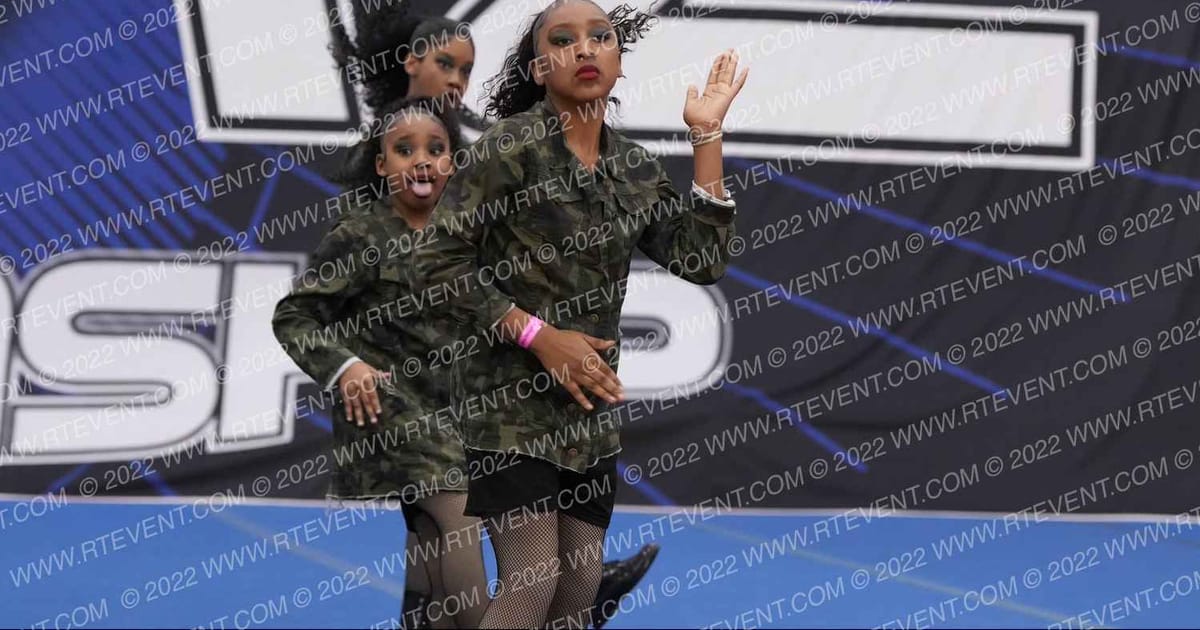 COA ELITE SHOW TIME · Adrenaline