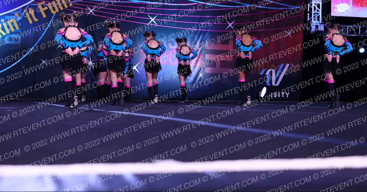 Evolution Cheer Teal Smash · Spirit Cheer Super Nationals