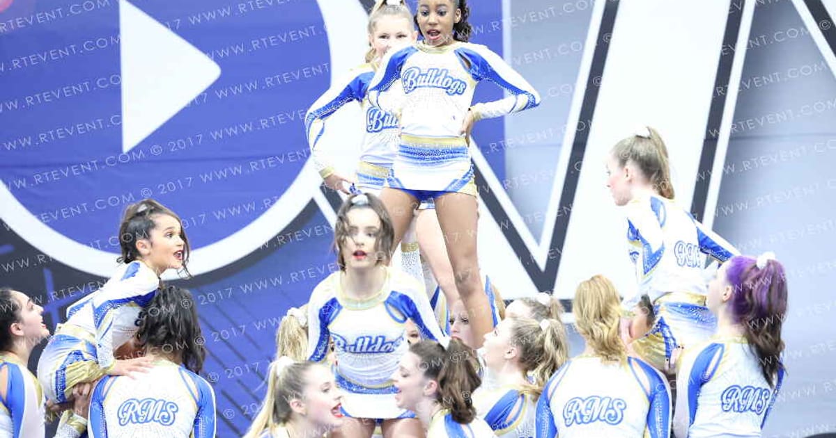 ROSEDALE MIDDLE CHEER BULLDOGS · Palms Pyramids