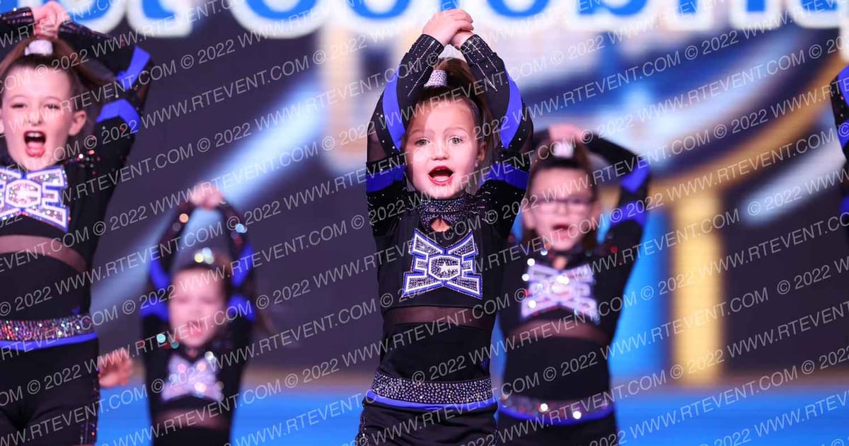 East Celebrity Elite Cherry Bombs 2 · Foxwood WC