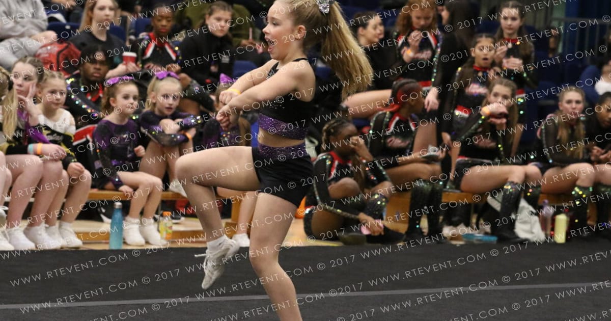 Power Cheer Ava Hagger · FC Essentials