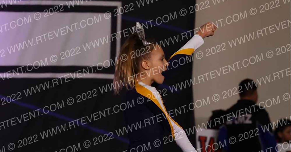 SADDLEBACK VALLEY JV BEARS · Palms Pyramids