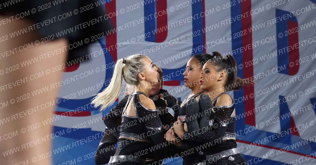 Cheer Zone Athletics Lightning · Biloxi Beach Blast
