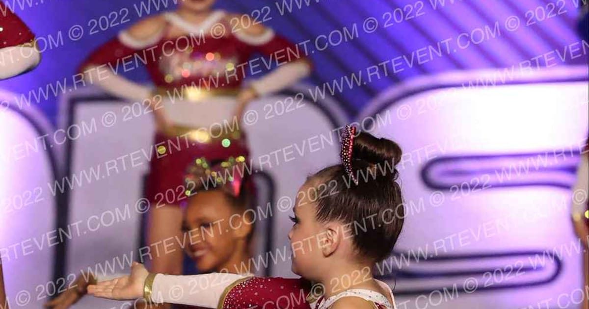 WARRIOR CHEER DIVAS · Palms Pyramids