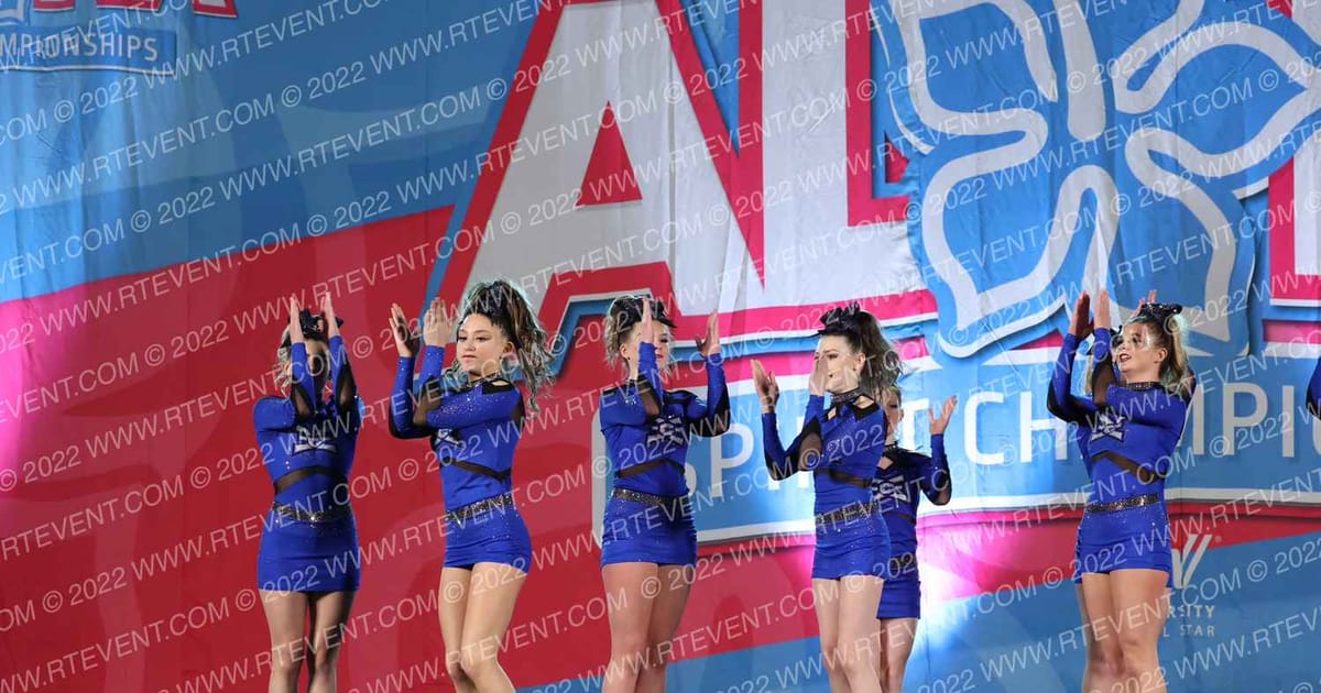 East Celebrity Elite - Hingham Ice Queens 4.2 · Aloha Worcester Showdown