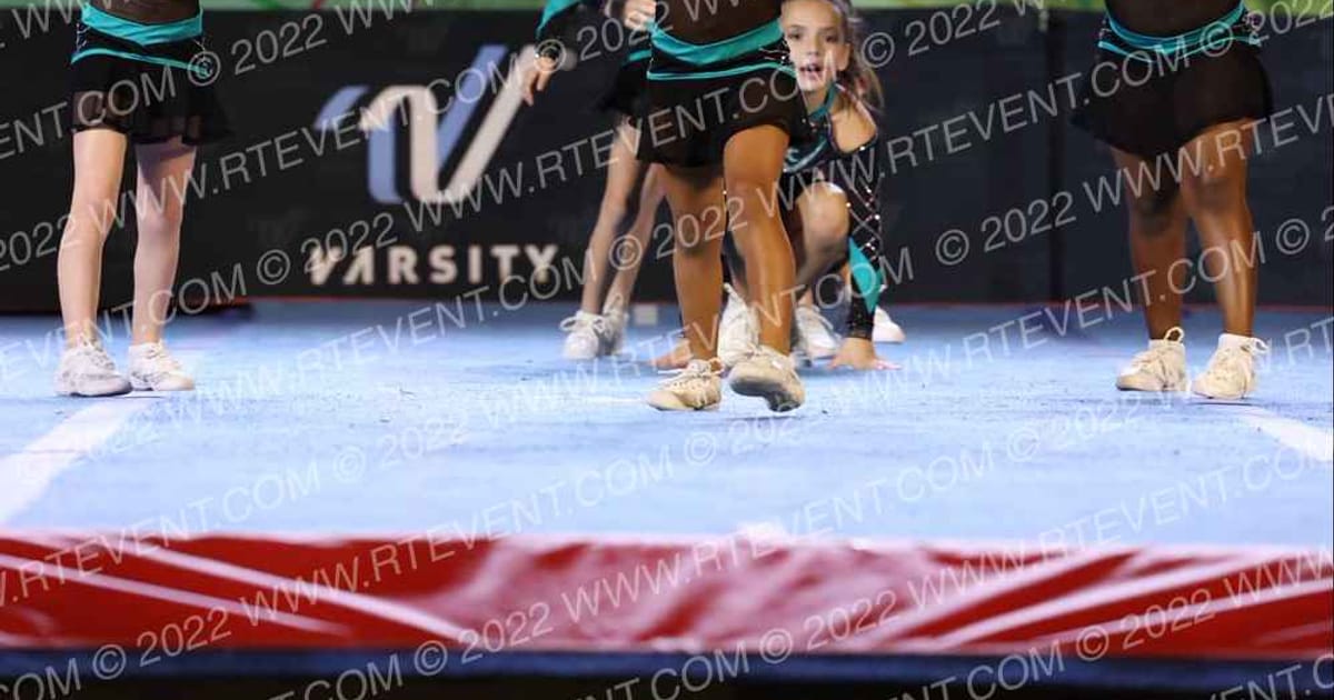 Cheer Extreme Florida Drizzles · The STATE Daytona Beach Nationals