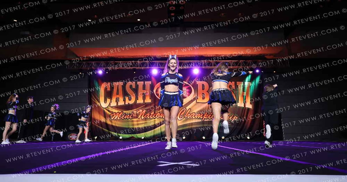 Texas Royals Cheer Senior Sapphire · Cash Bash Showdown DI DII