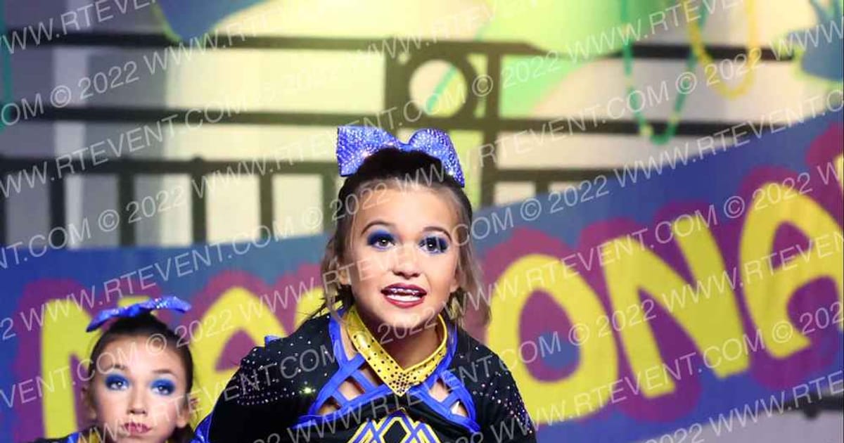 Pinnacle Cheer Memphis Diamonds · Mardi Gras Grand Nationals