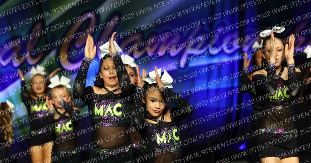 Modern American Cheer Ice · Cash Bash Galveston DI DII