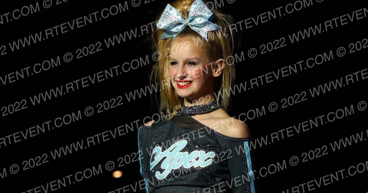 Apex Cheer Chrome · Cash Bash Galveston DI DII