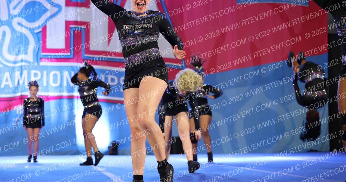Tri-Town Competitive Cheerleading Black Ice · Aloha Baltimore Showdown Fixed
