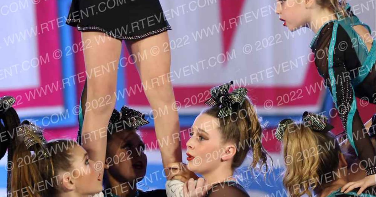 Cheer Extreme - Richmond Teal Tiaras · Aloha Baltimore Showdown Fixed