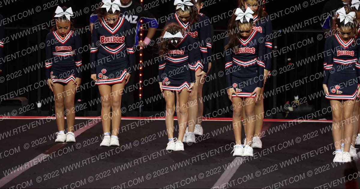 EAST LA BULLDOGS JR PEE WEE DIVISION · FRIDAY Youth Nationals