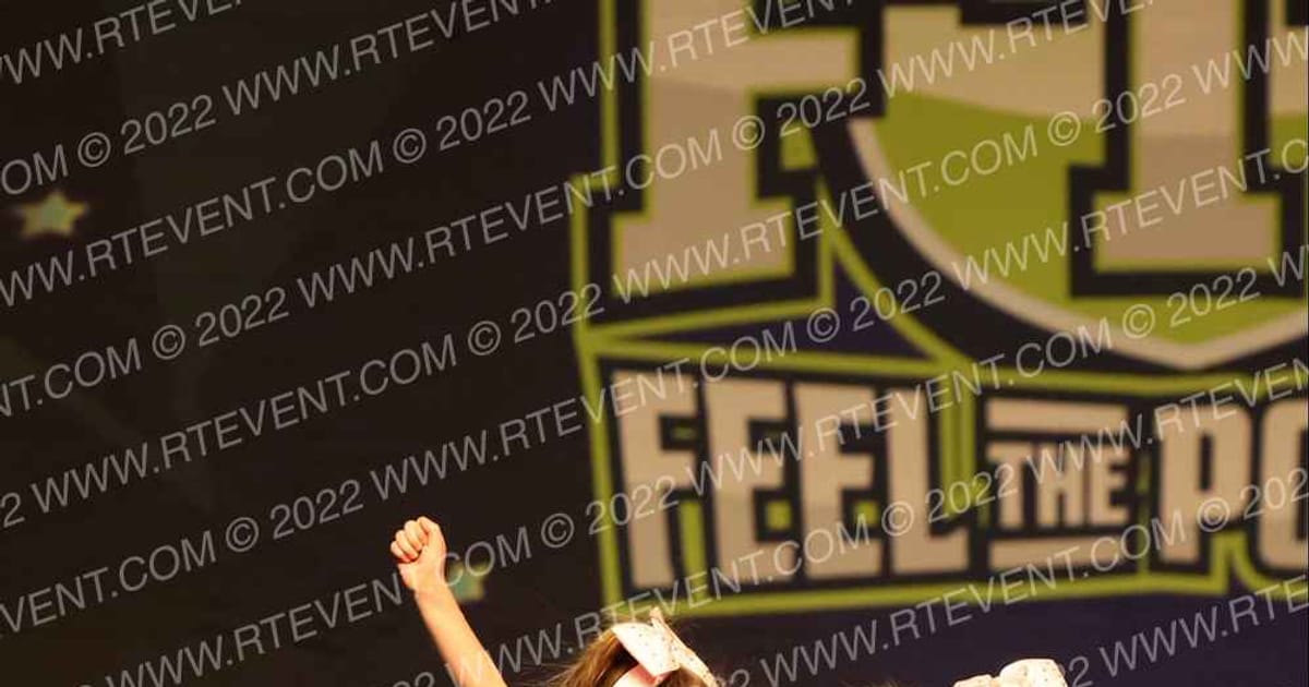 Cheer United Twinkle Stars · Feel The Power East FIXED