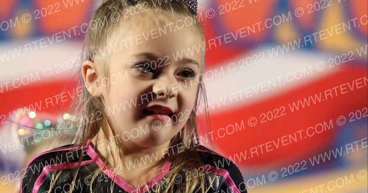 Cheer Explosion Sparklers · The American Showdown Fort Worth Nationals