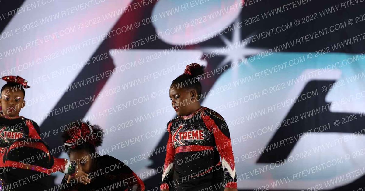 Force Xtreme Cheer Glitter Girls · Peach Classic