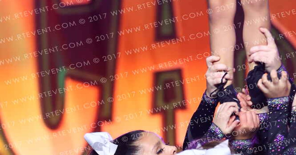 Modern American Cheer Ice · Cash Bash Showdown DI DII