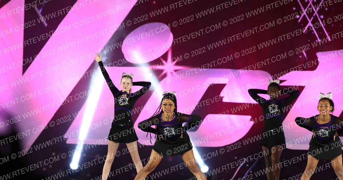 Douglasville Cheer Stars Sonic · Peach Classic