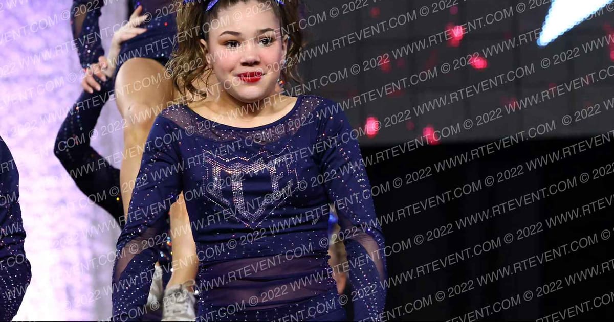 ICE Thunderbolts · Cheer SUPER Nationals