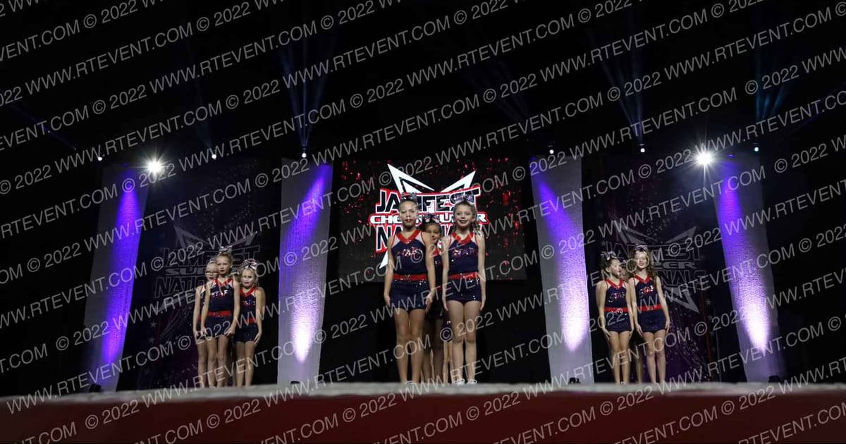 Interactive Academy Shooting Stars · Cheer Super Nationals