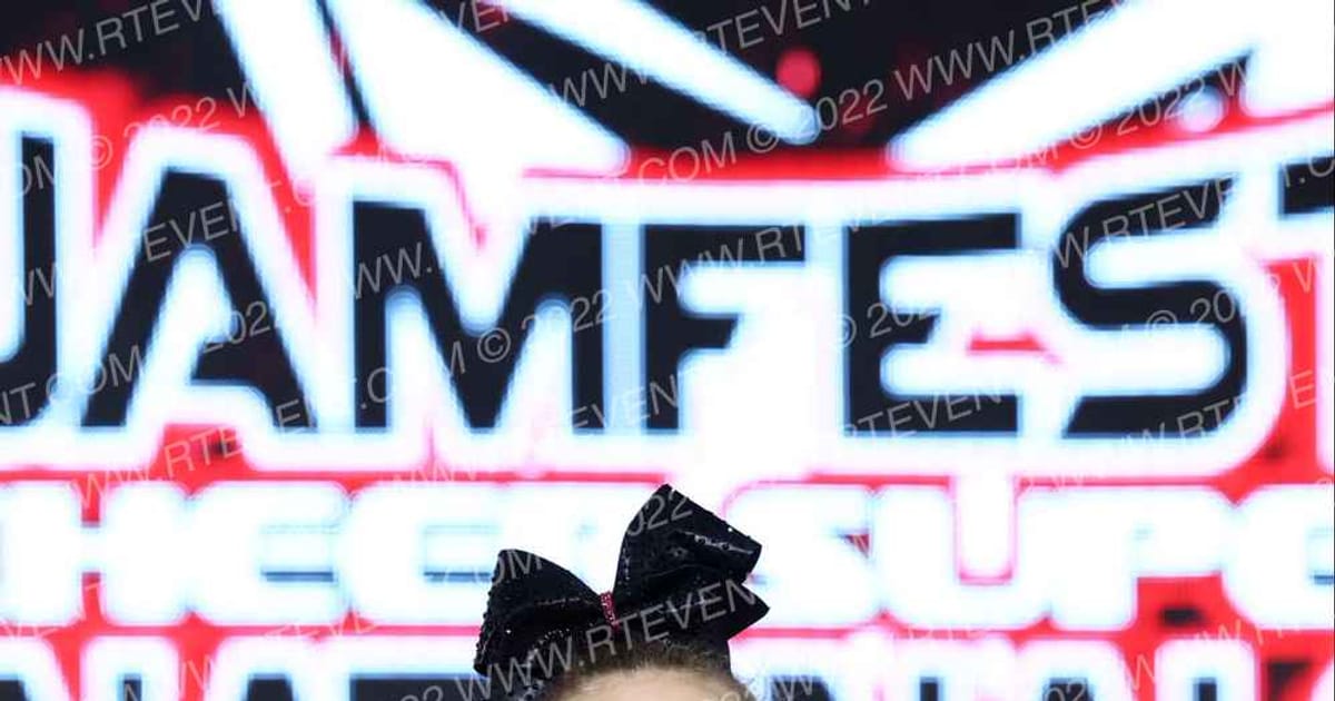 Lawrence County Shine Pink Ladies · Cheer Super Nationals