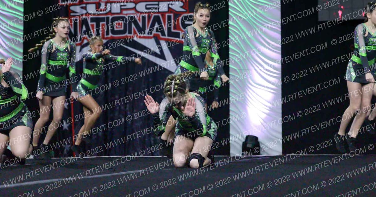 Element Elite Tumbling & Cheer OXYGEN · Cheer SUPER Nationals