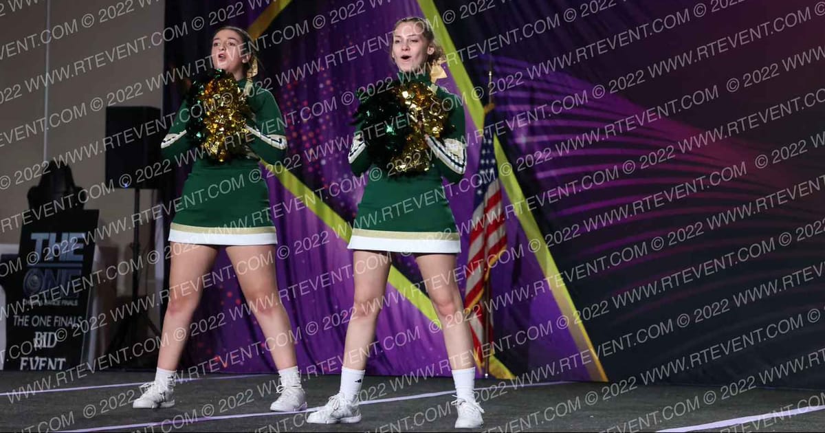 Lakeside High School Cheer Comp · Winter Beach Blast