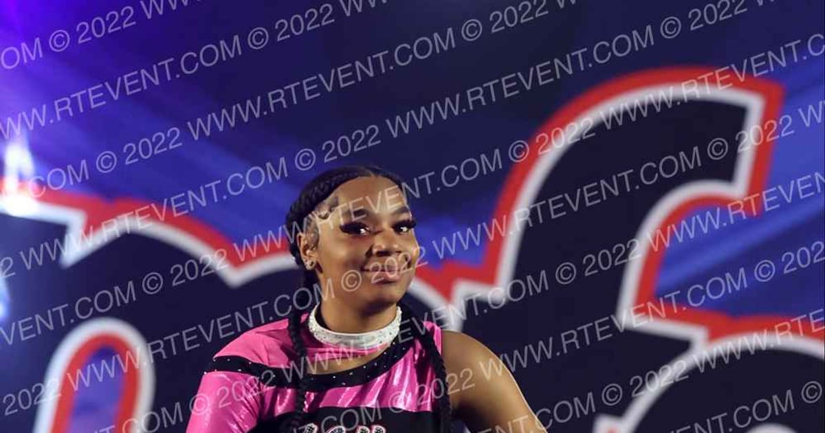 Miller's Cheer Stars black out · Jamfest York Classic