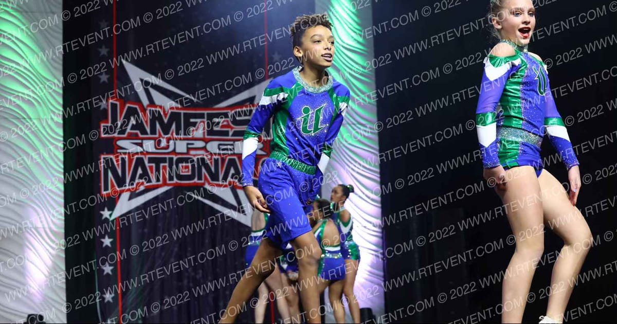 Indiana Ultimate- Fort Wayne Green Envy · Cheer SUPER Nationals