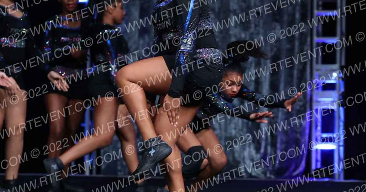 Tri-Town Competitive Cheerleading Junior Drizzle · Battle at the Boardwalk FIXED
