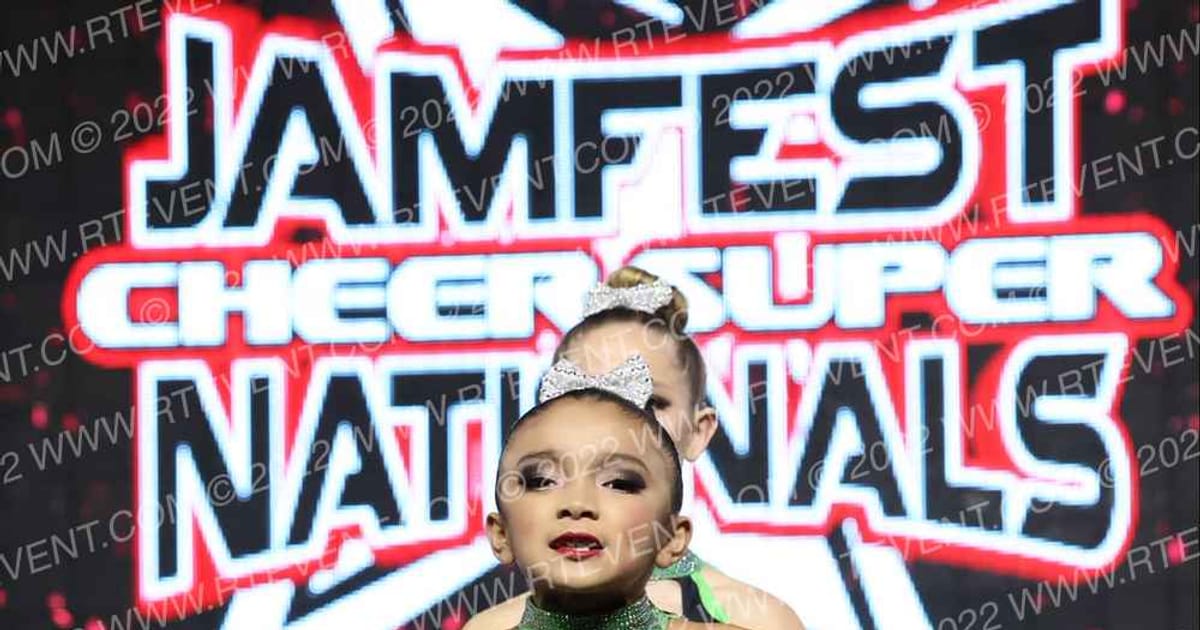 CheerForce San Diego Craze · Cheer SUPER Nationals