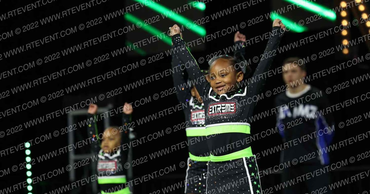 LA CHEER EXTREME PINK DIAMONDS · SUNDAY NA Nationals