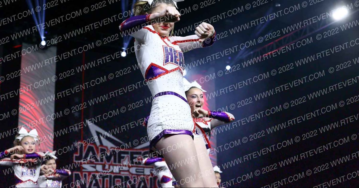 Perfect 10 Heat DYN4MITE · Cheer SUPER Nationals