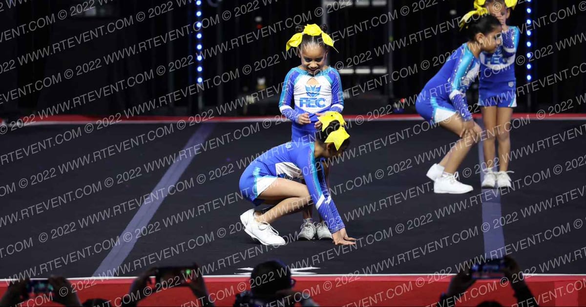 FRESNO ELITE BUMBLEBEE · SUNDAY NA Nationals