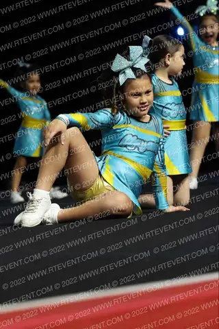 MAYANS CHEER AND DANCE MINIS