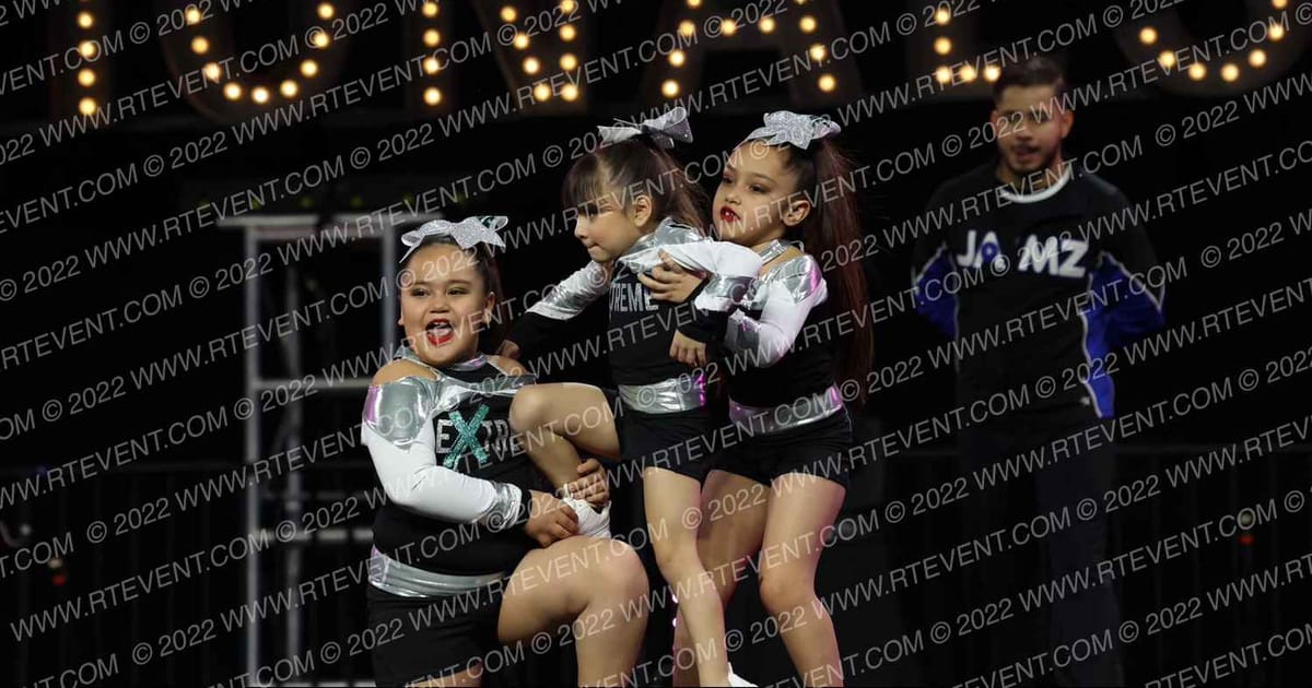 ENCORE DANCE THE MINIONS · SUNDAY NA Nationals