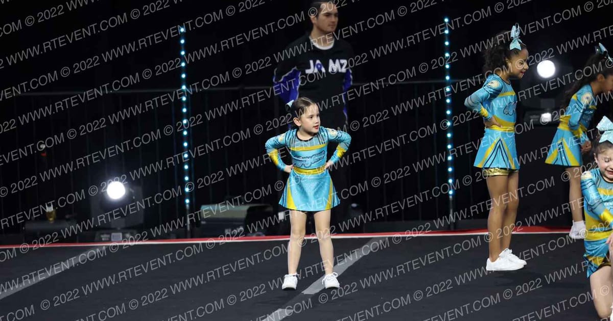 MAYANS EMERALD DIVAS · SUNDAY NA Nationals