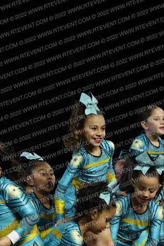 MAYANS EMERALD DIVAS