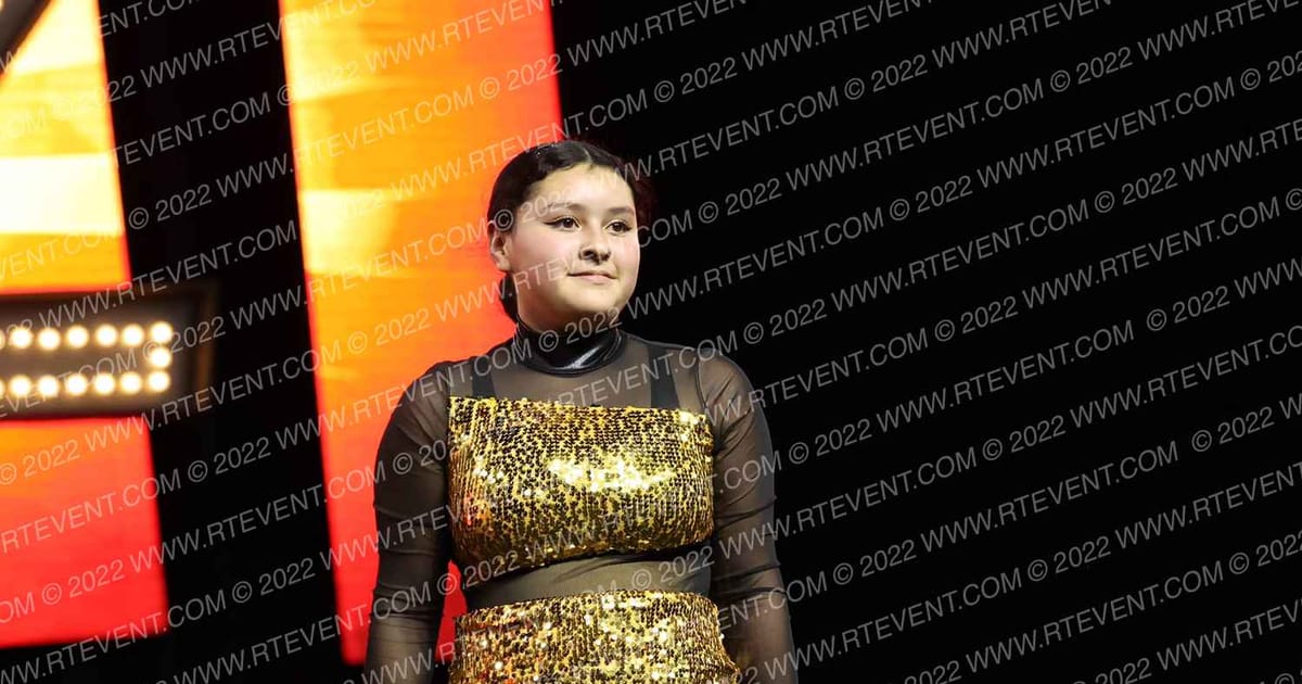 MAYANS CHEER AND DANCE SOLID GOLD · SUNDAY NA Nationals