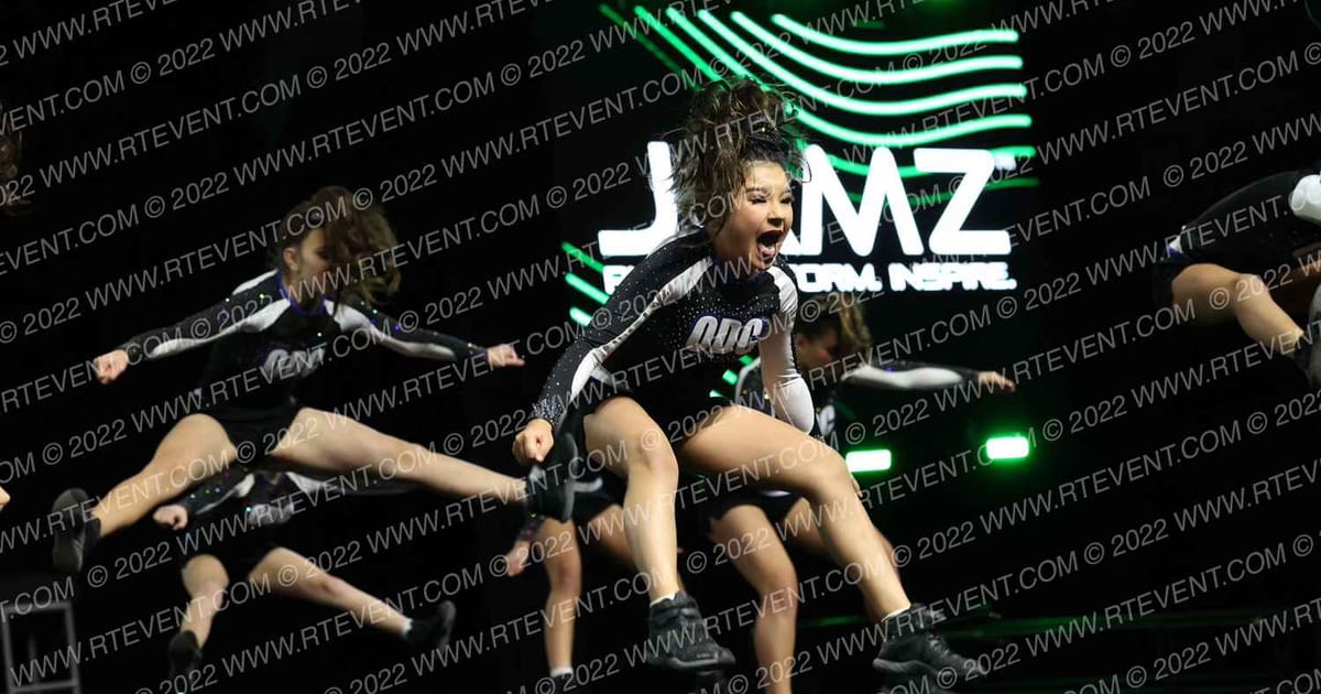 ONE DREAM CHEER GLAMOUR GIRLS · SUNDAY NA Nationals
