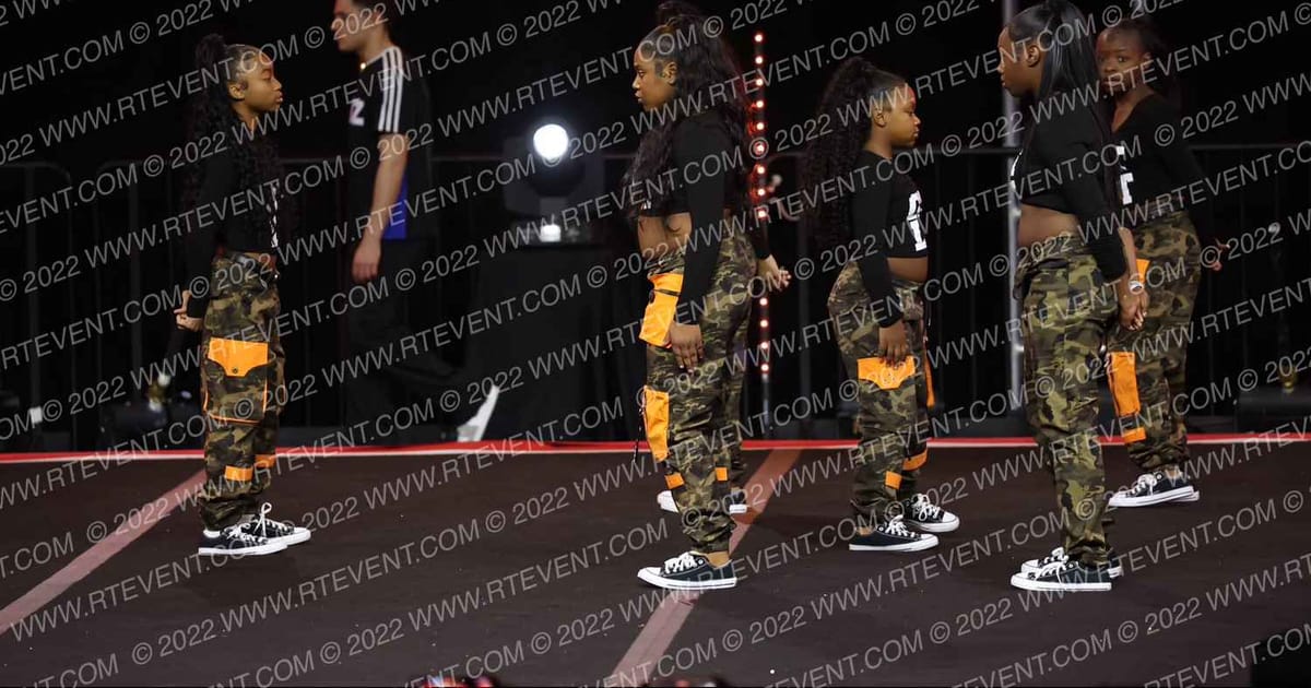 LA CHEER EXTREME COVER GIRLS · SUNDAY NA Nationals