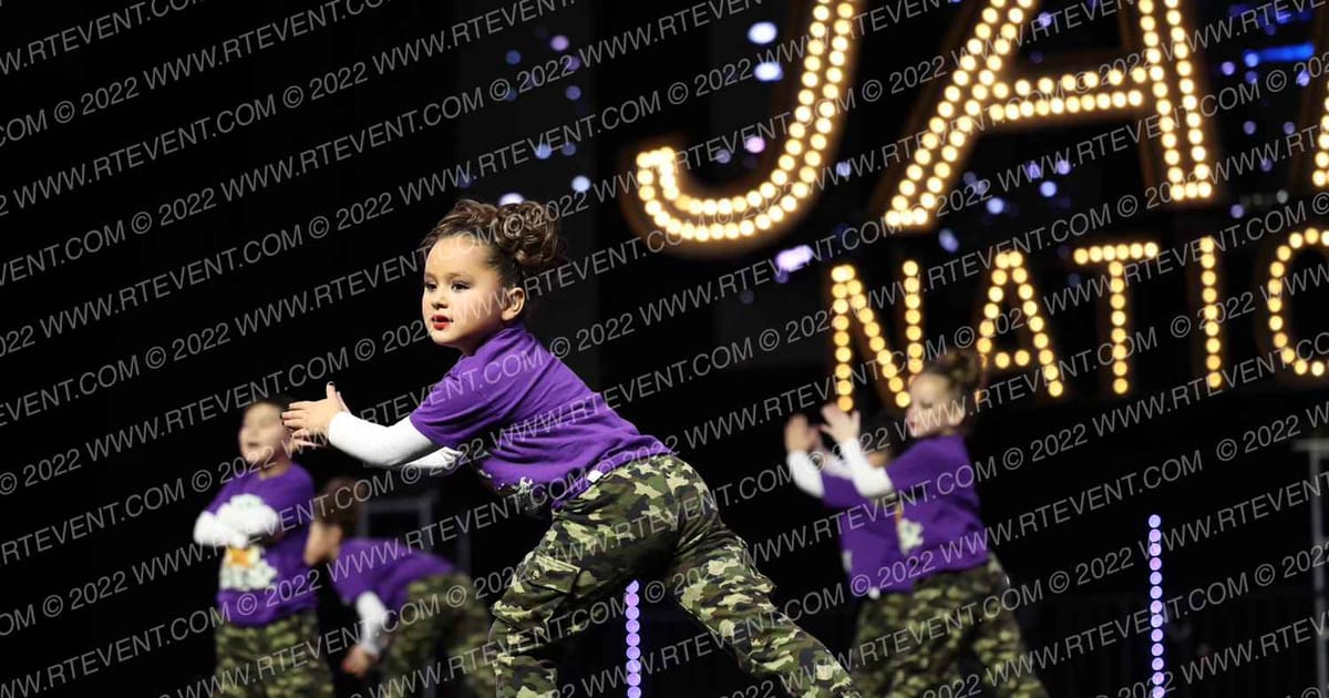 ENCORE DANCE THE MINIONS · SUNDAY NA Nationals