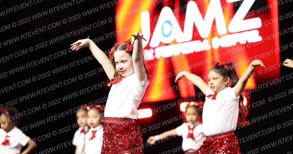 EYAC ELITE TEAM TROUBLE · SUNDAY NA Nationals