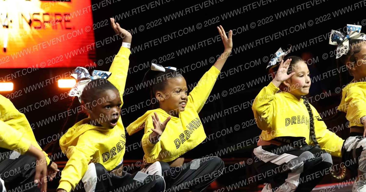 THE DREAM TEAM MINIS · SUNDAY NA Nationals