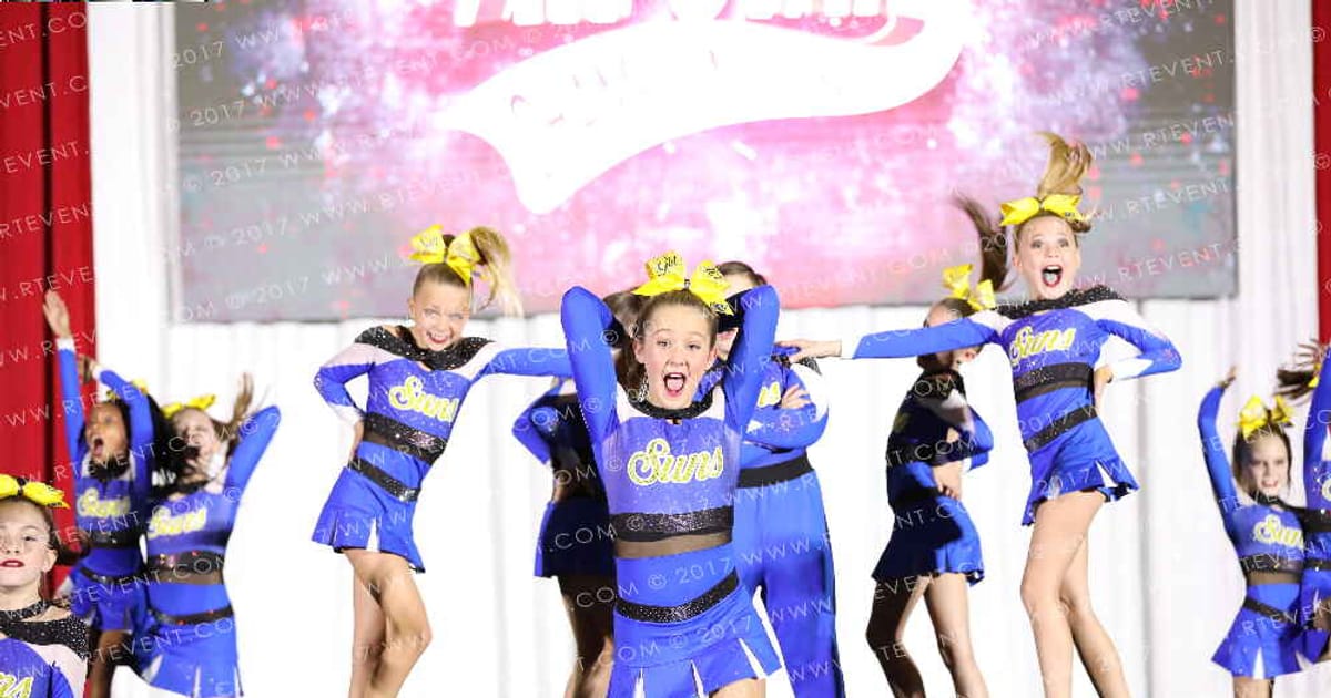 Cheer Central Suns Sundaes · Aurora Grand Nationals