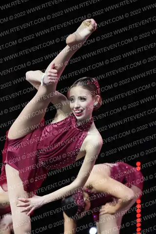 INNOVATE DANCE STUDIO JUNIOR LYRICAL