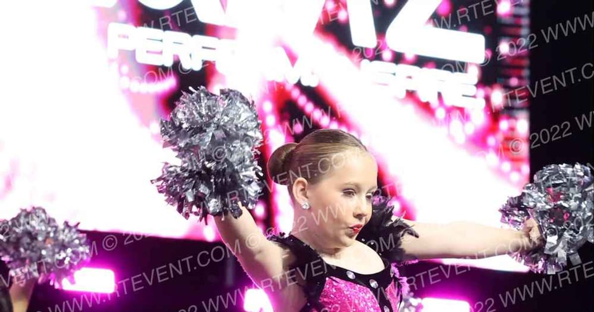 SO CAL DANCE ACADEMY GOLD POM · DANCE SCHOOL Nationals