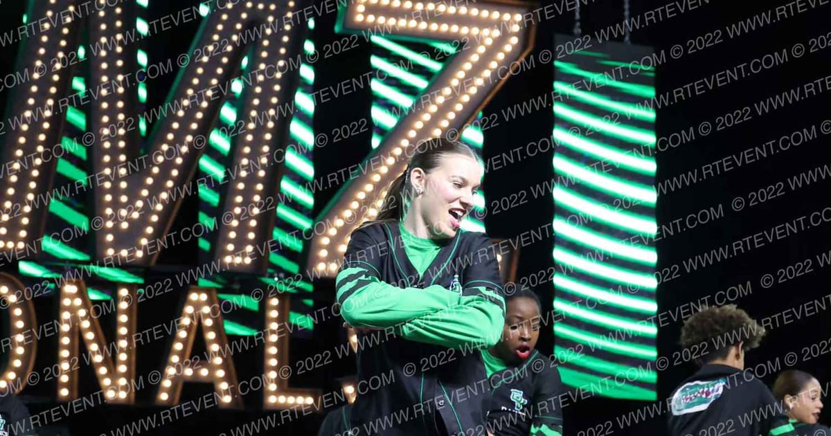 GREEN VALLEY HIGH SCHOOL DANCE TEAM · DANCE SCHOOL Nationals